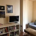 Apartment With Wifi In The Heart Of Montmartre